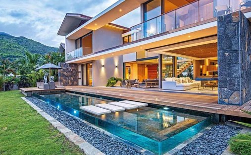 Villa in Grande Riviere Noire, Rivière Noire District, Mauritius 1