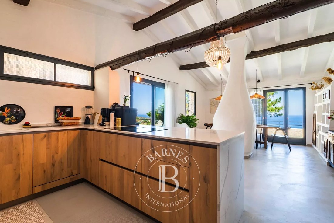 Villa in L'Île-Rousse, Corsica, France 1 - 14200133