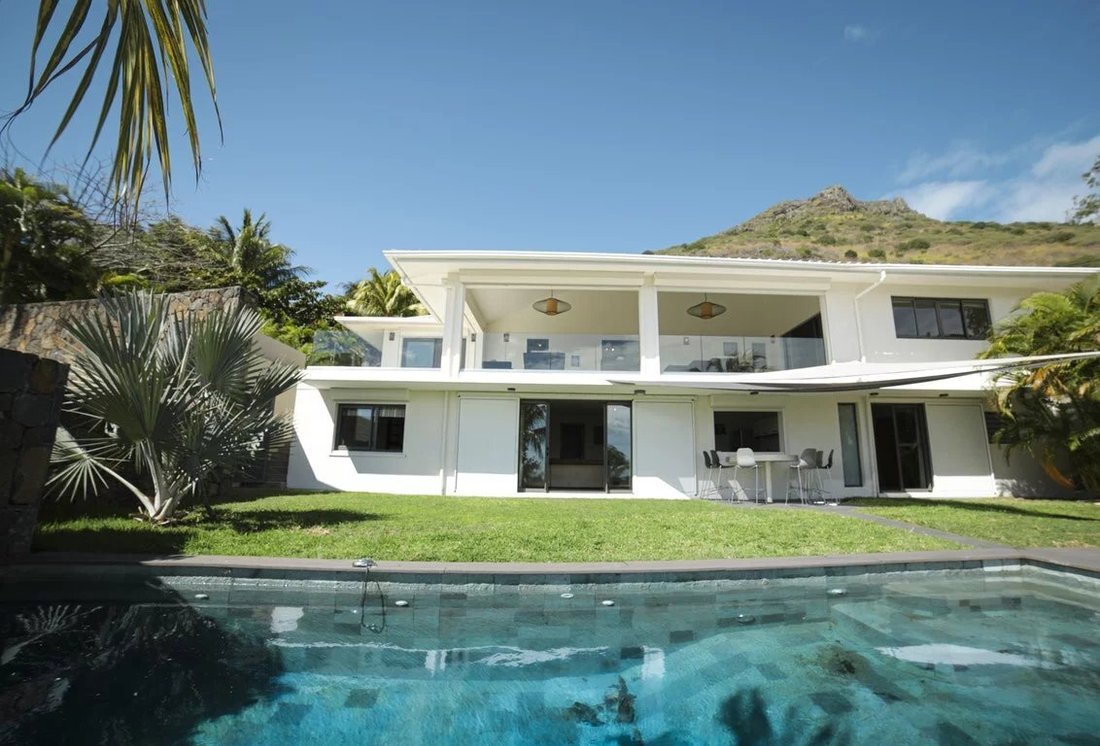 Villa in Tamarin, Rivière Noire District, Mauritius 1 - 14425449