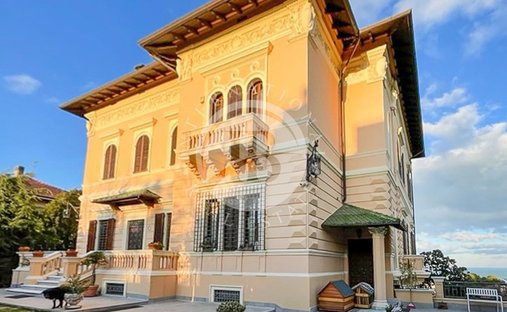 Villa in Giulianova, Abruzzo, Italy 1
