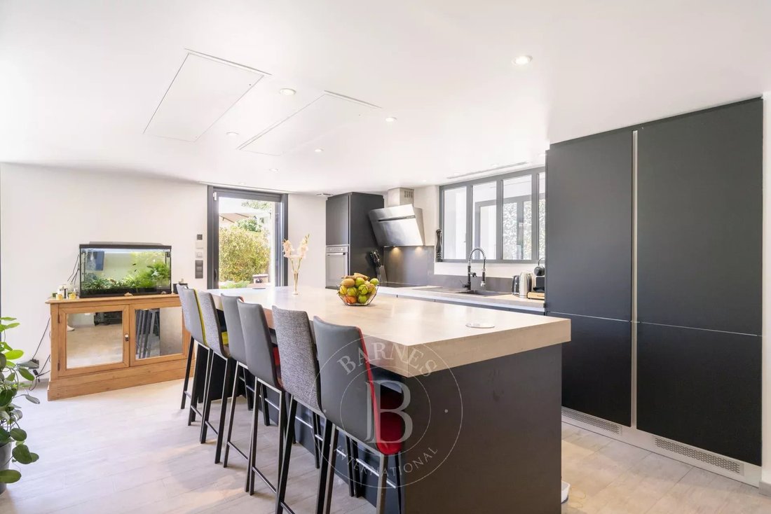 Villa in Antibes, Provence-Alpes-Côte d'Azur, France 4 - 14469221
