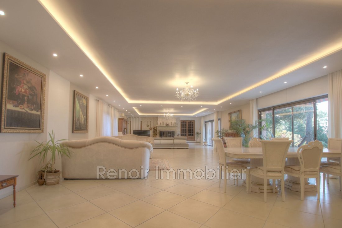 Villa in Saint-Paul-de-Vence, Provence-Alpes-Côte d'Azur, France 4 - 15182793