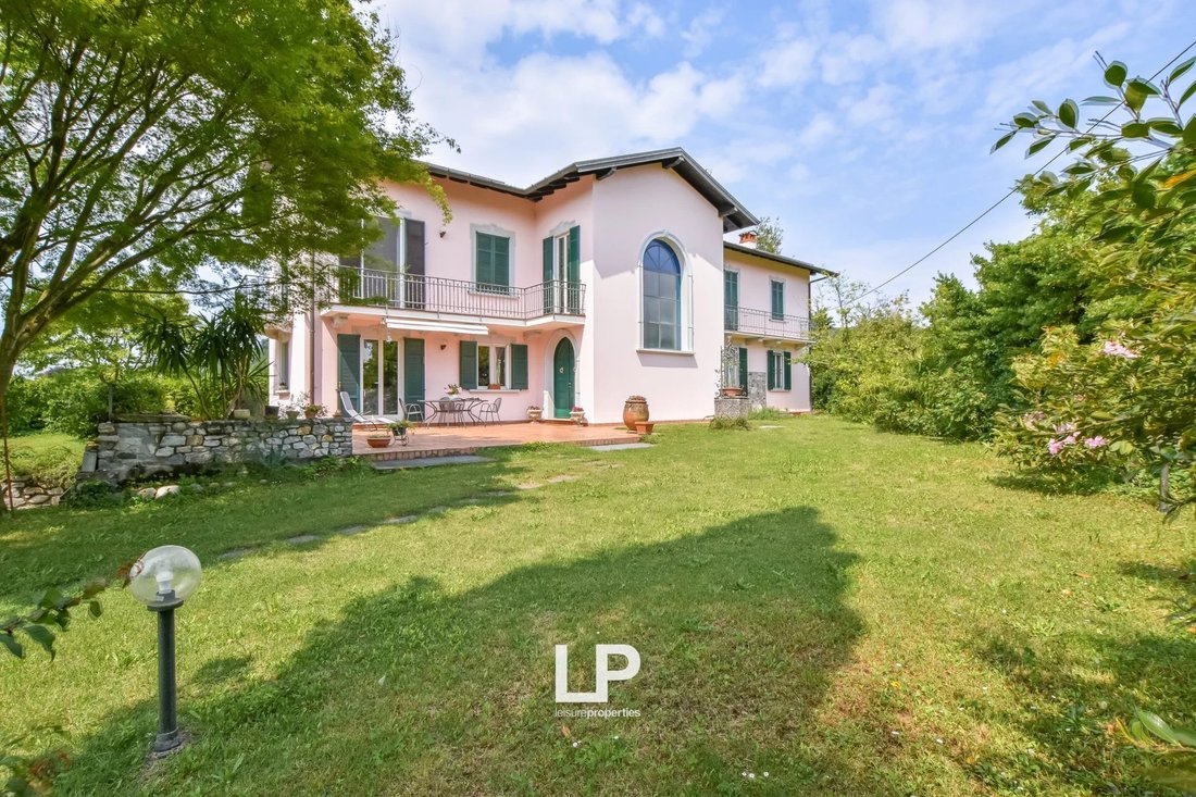 Villa in Sesto Calende, Lombardy, Italy 2 - 13027786