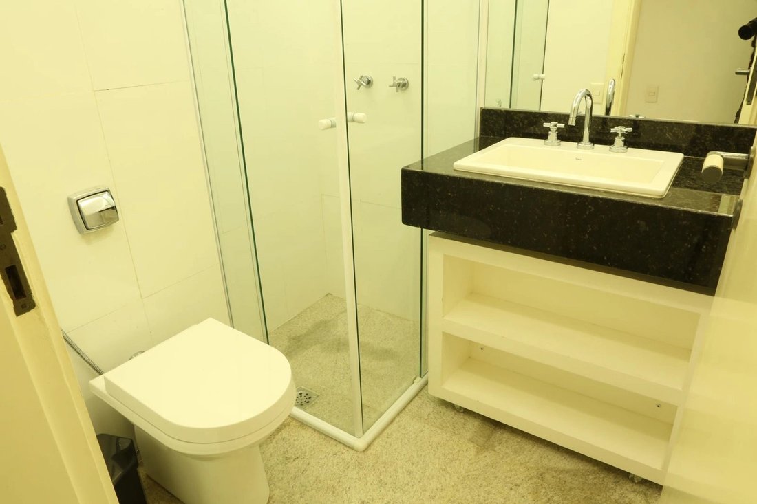 Apartment in Rio de Janeiro, State of Rio de Janeiro, Brazil 5 - 10449586