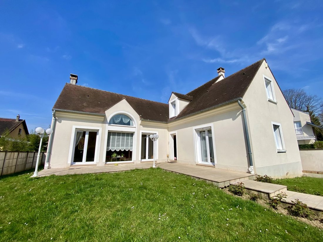 House in Le Plessis-Trévise, Ile-de-France, France 3 - 13999375