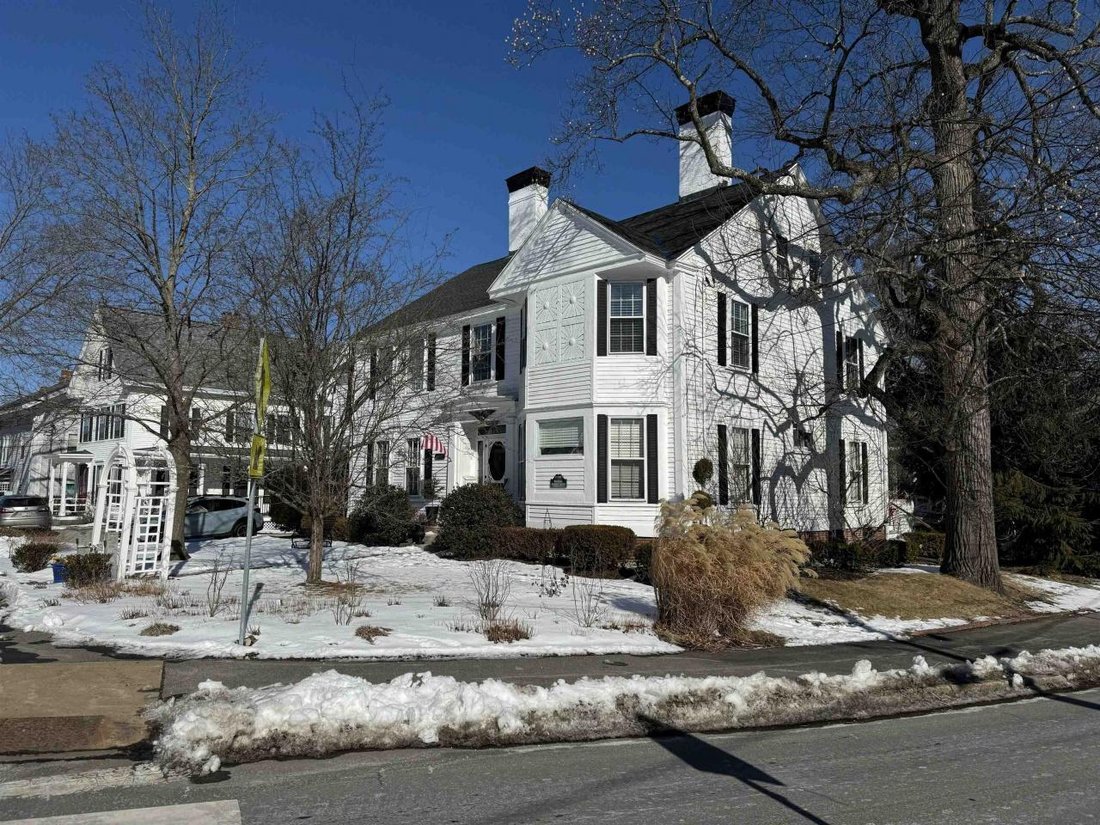 House in Concord, New Hampshire, United States 3 - 15182537