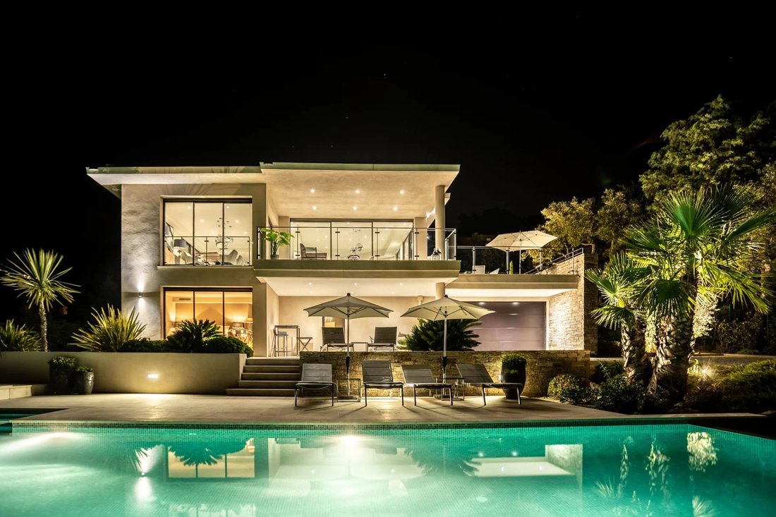 House in Grimaud, Provence-Alpes-Côte d'Azur, France 4 - 15183307