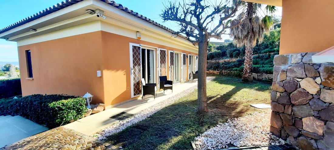 Villa in Les Termes, Mandelieu-la-Napoule, France 3 - 13745245