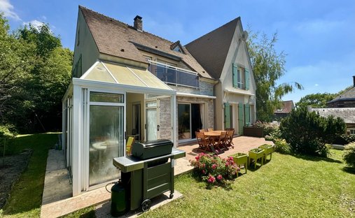 Maison à Hôtel de Ville, Verrières-le-Buisson, France 1