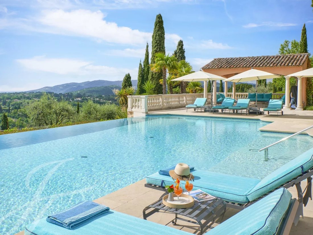 House in Grasse, Provence-Alpes-Côte d'Azur, France 3 - 13473952
