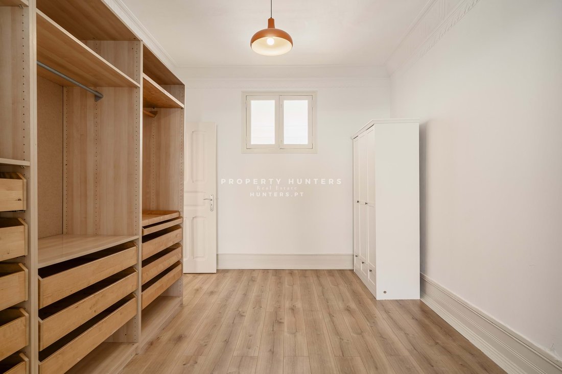 Apartment in Estrela, Lisbon, Portugal 5 - 15090283
