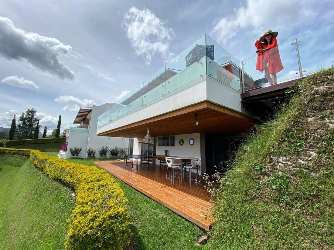 House in Guatapé, Peñol, Colombia 4 - 11294751