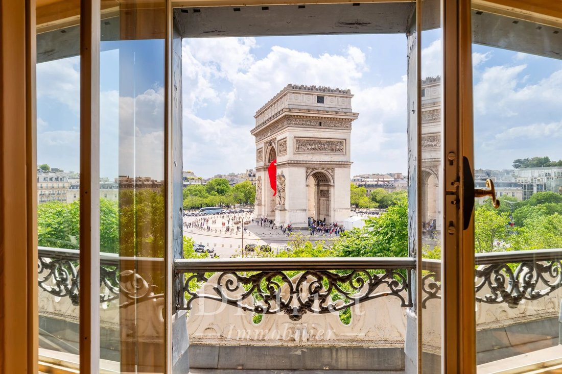 Apartment in Hoche-Friedland, Paris 8e Arrondissement, Paris 2 - 14340406