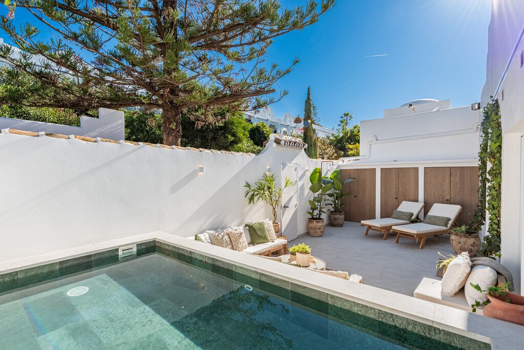 Renovated Bungalow In Nueva Andalucia In Marbella Andalusia Spain For