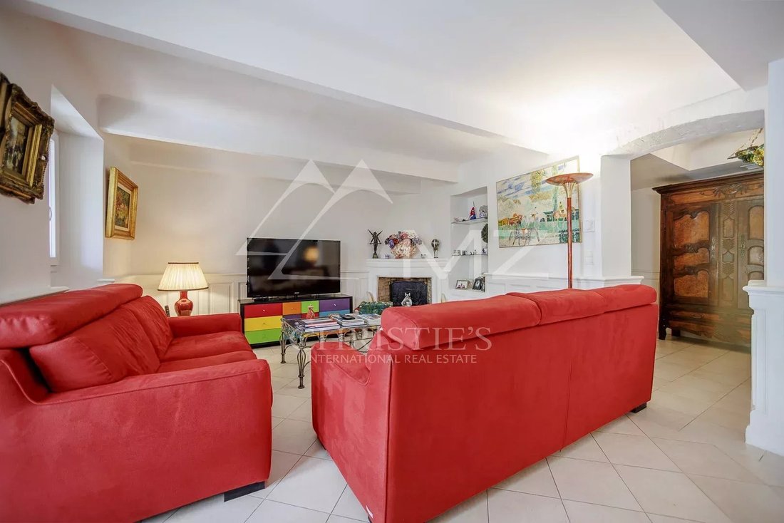 House in Cannes, Provence-Alpes-Côte d'Azur, France 4 - 14305043
