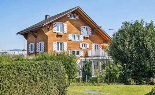 House in Hünenberg, Canton of Zug, Switzerland 1