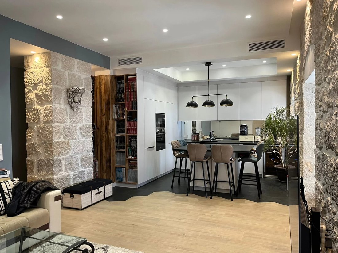 Apartment in Le Port, Nice, France 1 - 12912157