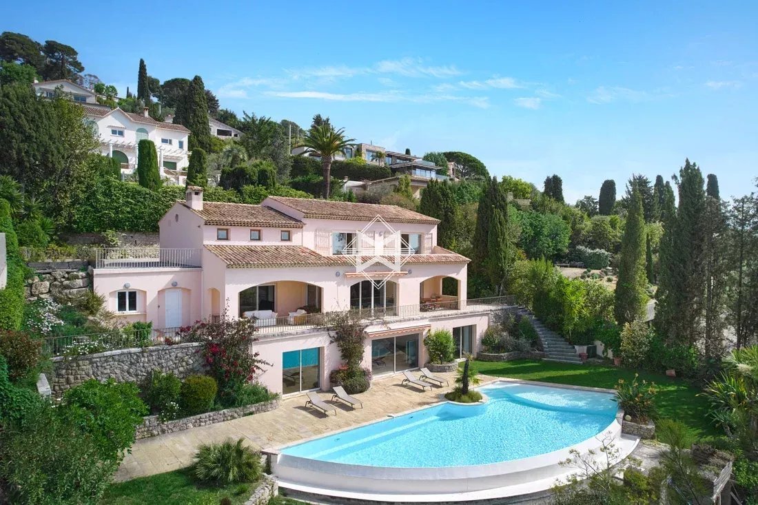 Villa in Mougins, Provence-Alpes-Côte d'Azur, France 1 - 13428284