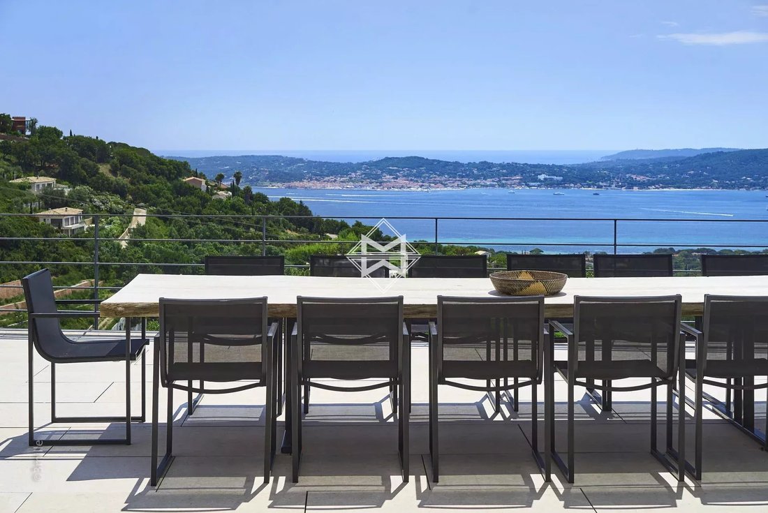 Villa in Grimaud, Provence-Alpes-Côte d'Azur, France 2 - 13346633