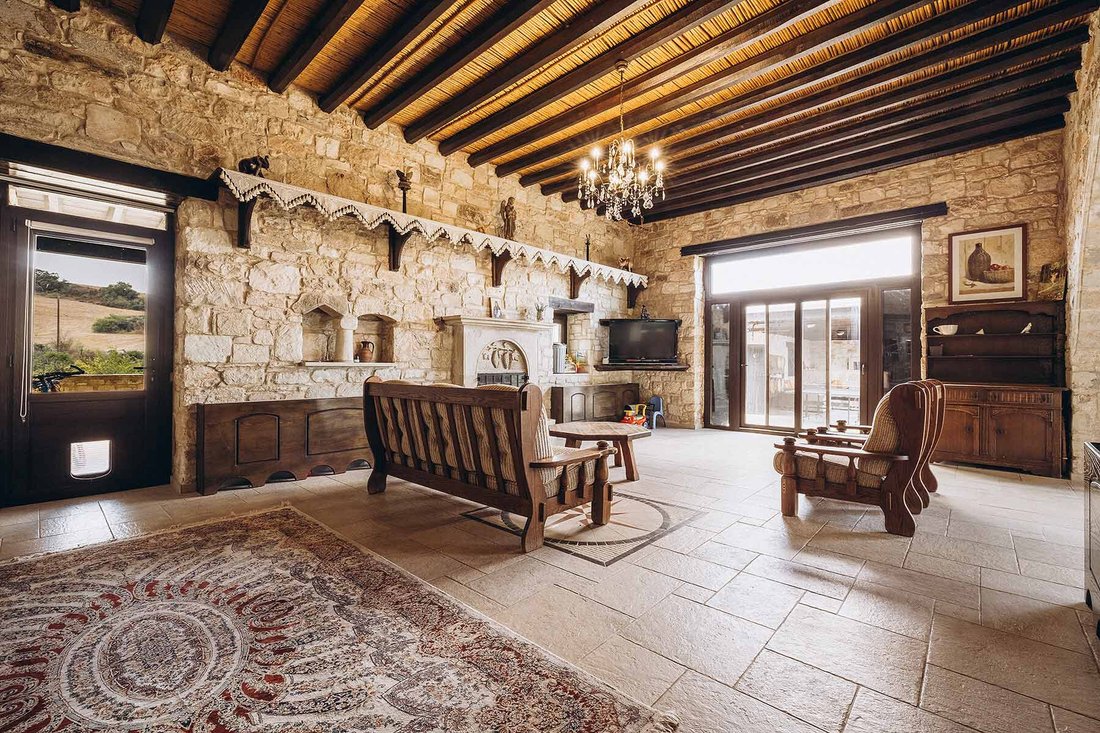 House in Kato Akourdaleia, Paphos, Cyprus 1 - 15184594