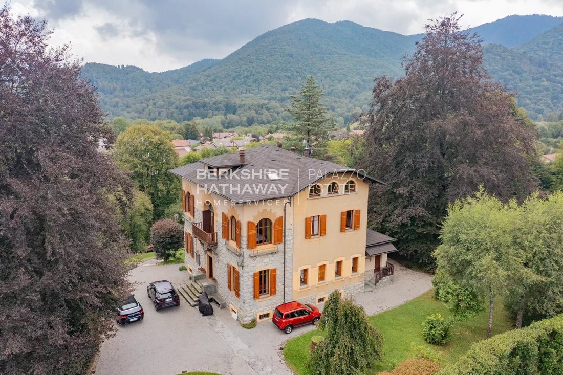 Villa in Lanzo d'Intelvi, Ramponio Verna, Lombardy 4 - 14723179
