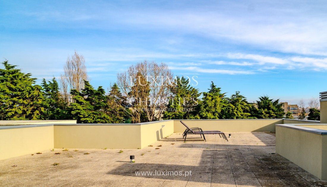 Villa in Senhora da Hora, Porto District, Portugal 2 - 15183630