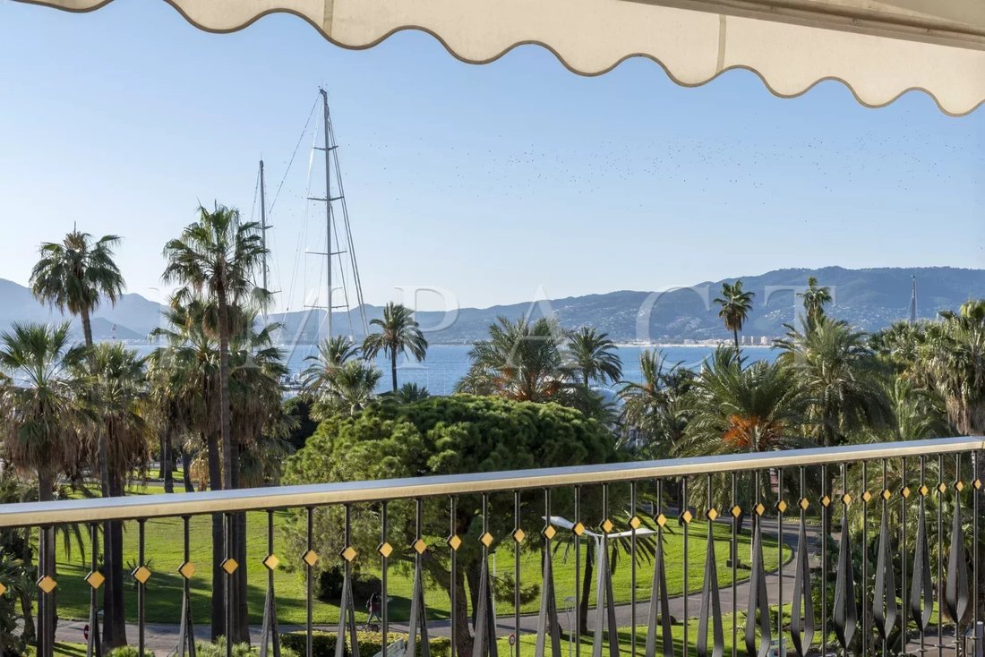 Apartment in Cannes, Provence-Alpes-Côte d'Azur, France 3 - 14539354