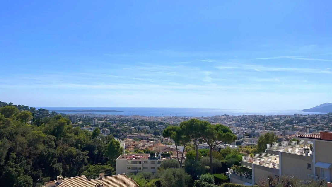 Apartment in Sainte Catherine, Le Cannet, France 1 - 12140429