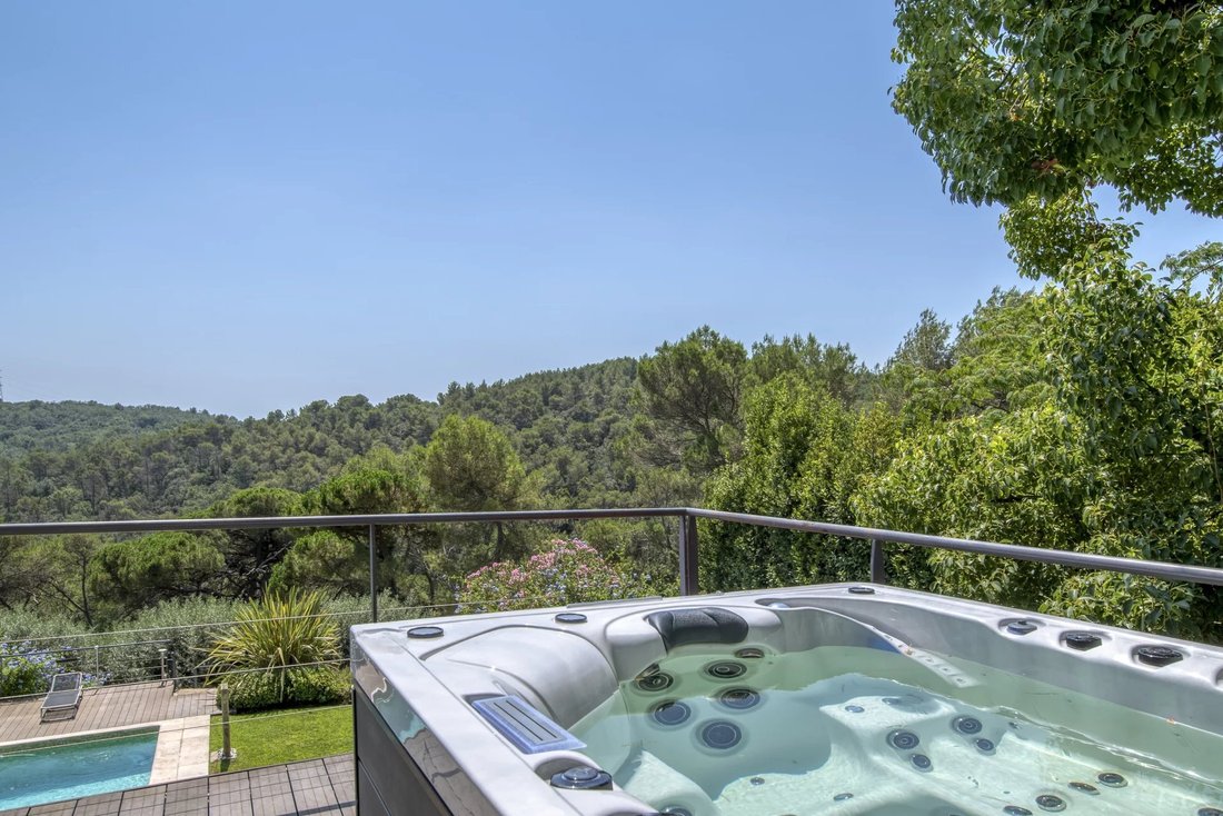Villa in Valbonne, Provence-Alpes-Côte d'Azur, France 5 - 14576038