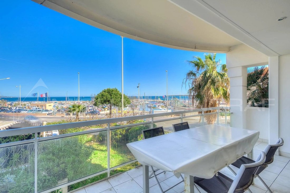 Apartment in Cannes, Provence-Alpes-Côte d'Azur, France 3 - 10841736