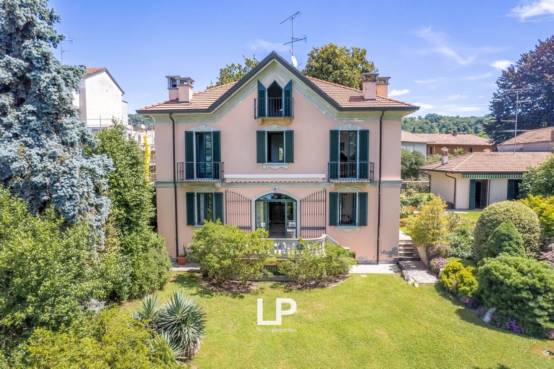 Villa in Lisanza, Lombardy, Italy 2 - 14510075