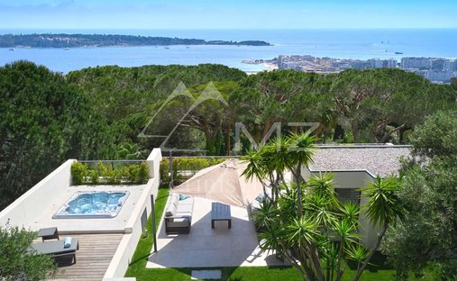 Penthouse in La Californie, Cannes, France 1