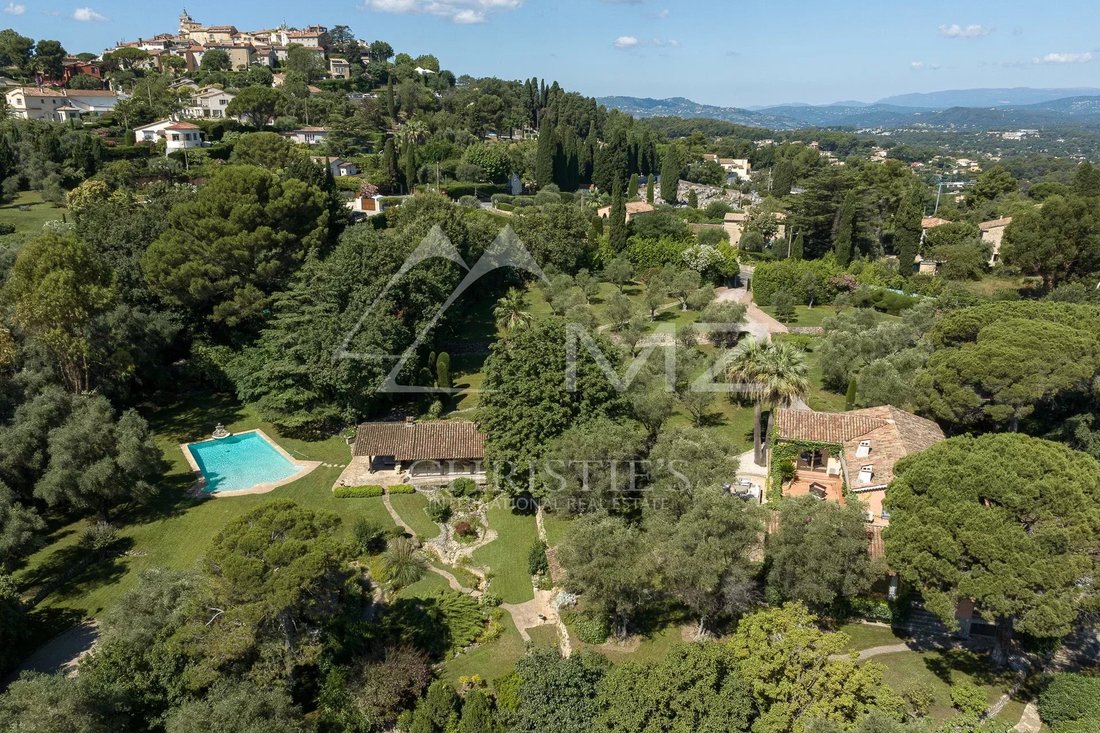 Villa en Mougins, Provenza-Alpes-Costa Azul, Francia 1 - 14340455