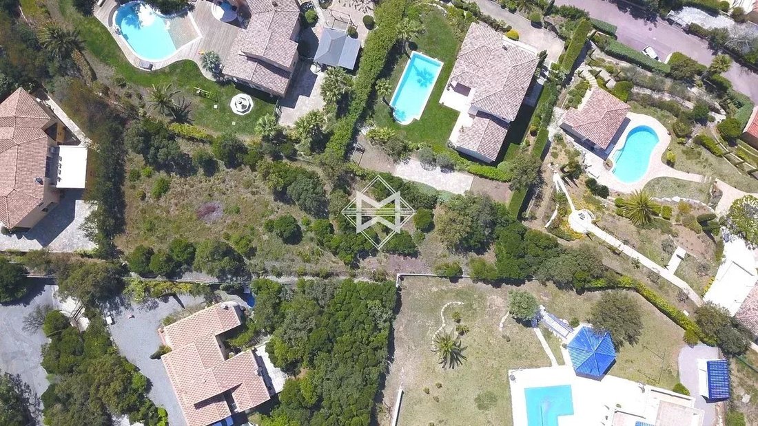 Land in Les Issambres, Roquebrune-sur-Argens, France 4 - 12141843