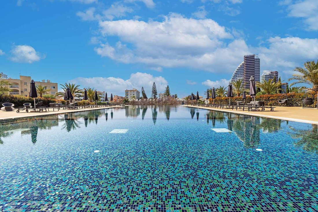 Apartment in Germasogeia, Limassol, Cyprus 2 - 15184806