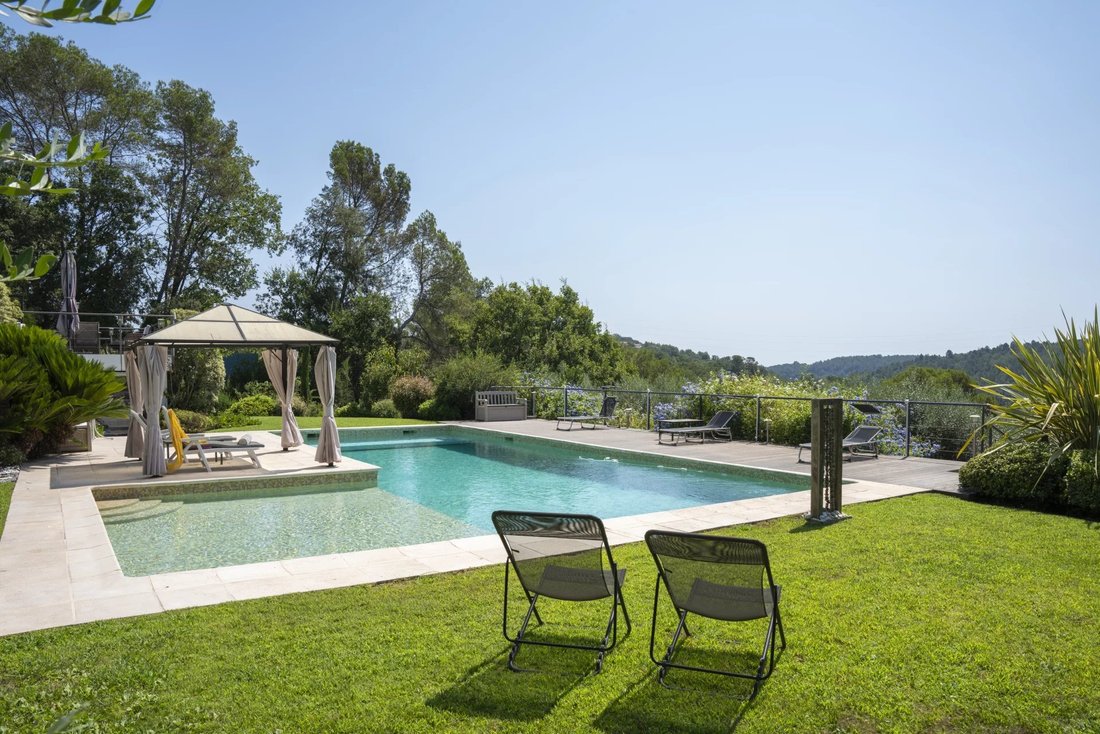 Villa in Valbonne, Provence-Alpes-Côte d'Azur, France 3 - 14576038