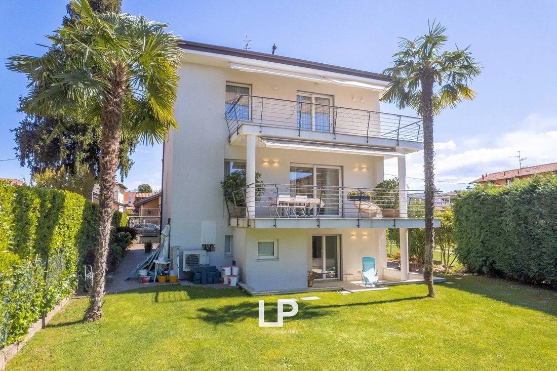 Villa in San Carlo - Giubiano, Varese, Lombardy 2 - 14191468