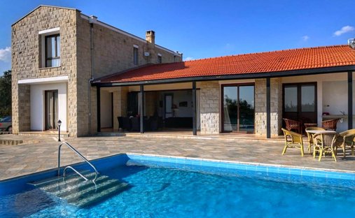 House in Maroni, Larnaca, Cyprus 1