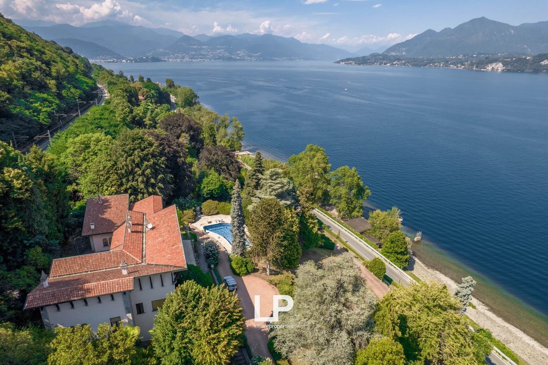 Villa in Stresa, Piedmont, Italy 2 - 12116429