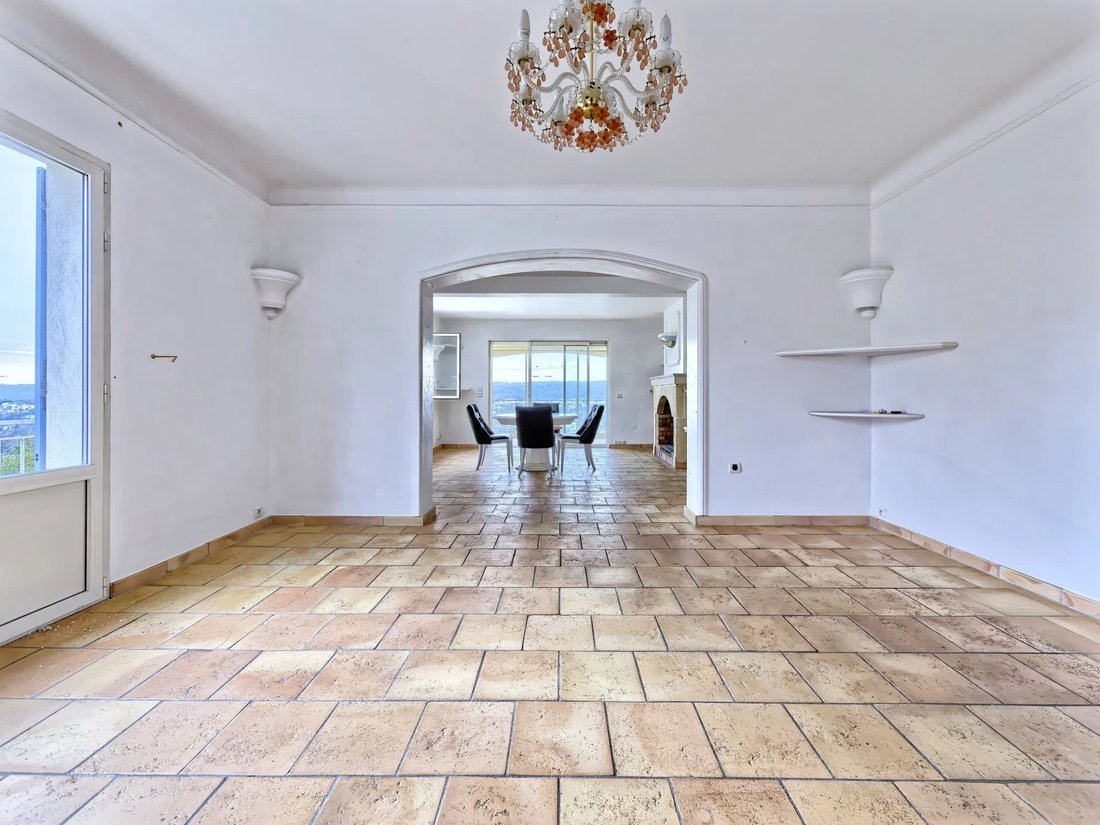 Villa in Saint-Paul-de-Vence, Provence-Alpes-Côte d'Azur, France 4 - 12475908