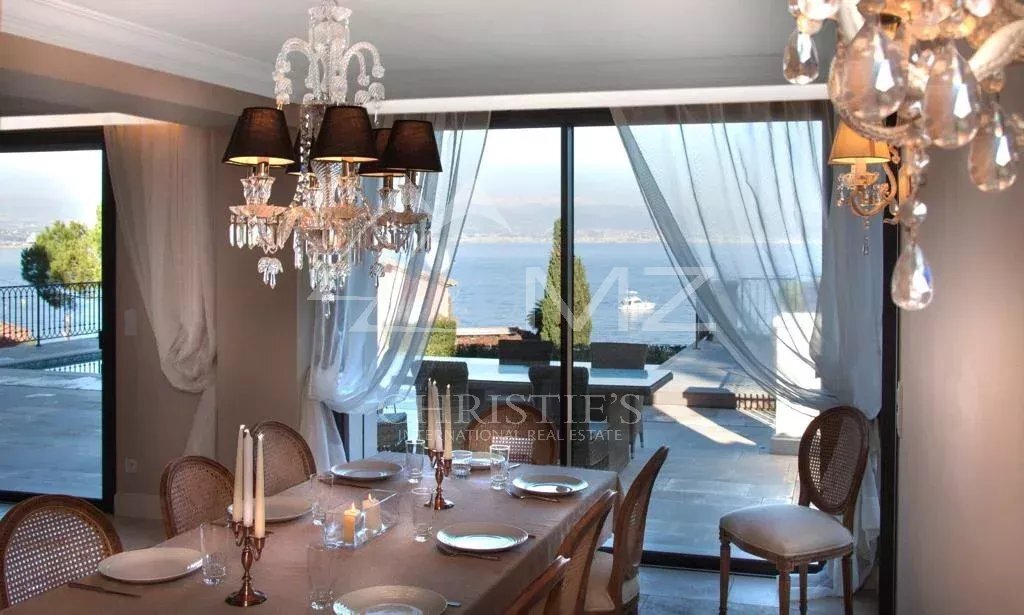 Villa in Antibes, Provence-Alpes-Côte d'Azur, France 3 - 14262265