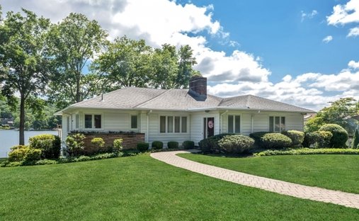 House in Wayne, New Jersey, United States 1