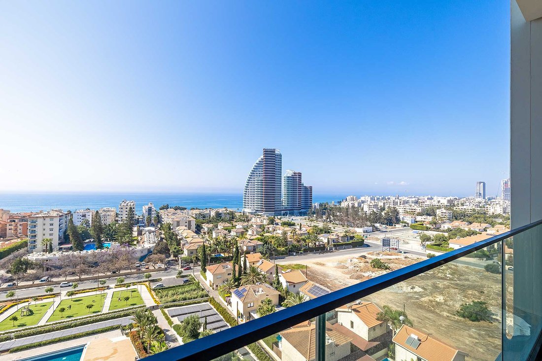Apartment in Germasogeia, Limassol, Cyprus 1 - 15184806