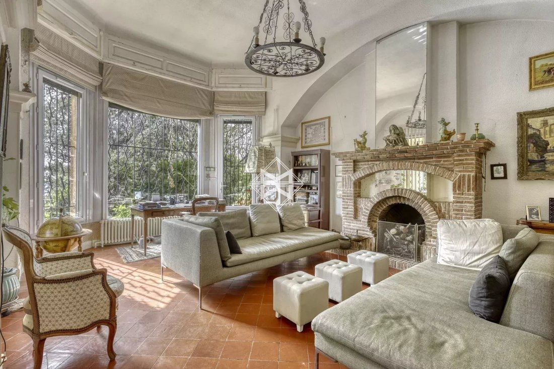 Estate in Frejus, Provence-Alpes-Côte d'Azur, France 5 - 13083379