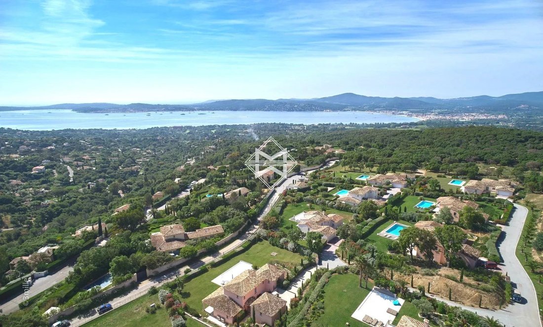 Villa in Grimaud, Provence-Alpes-Côte d'Azur, France 3 - 13412512