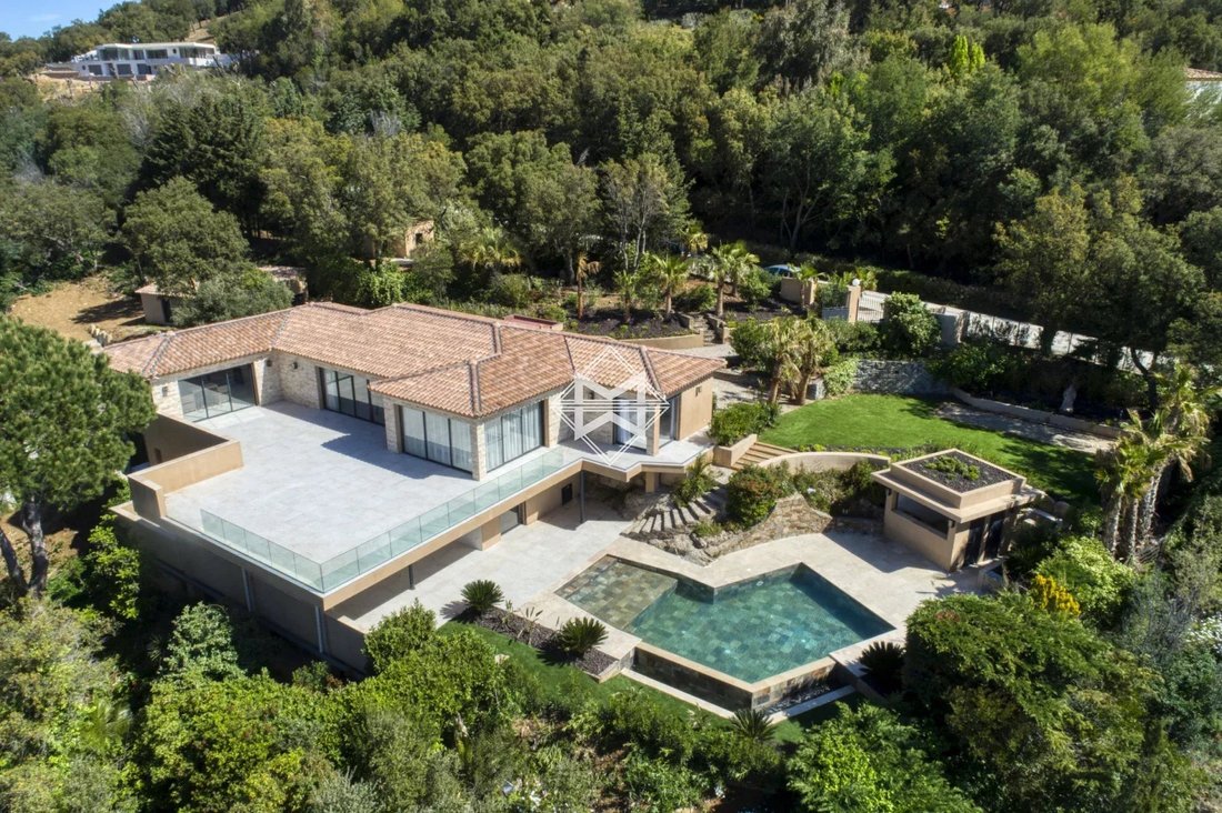 Villa in Grimaud, Provence-Alpes-Côte d'Azur, France 1 - 11962665