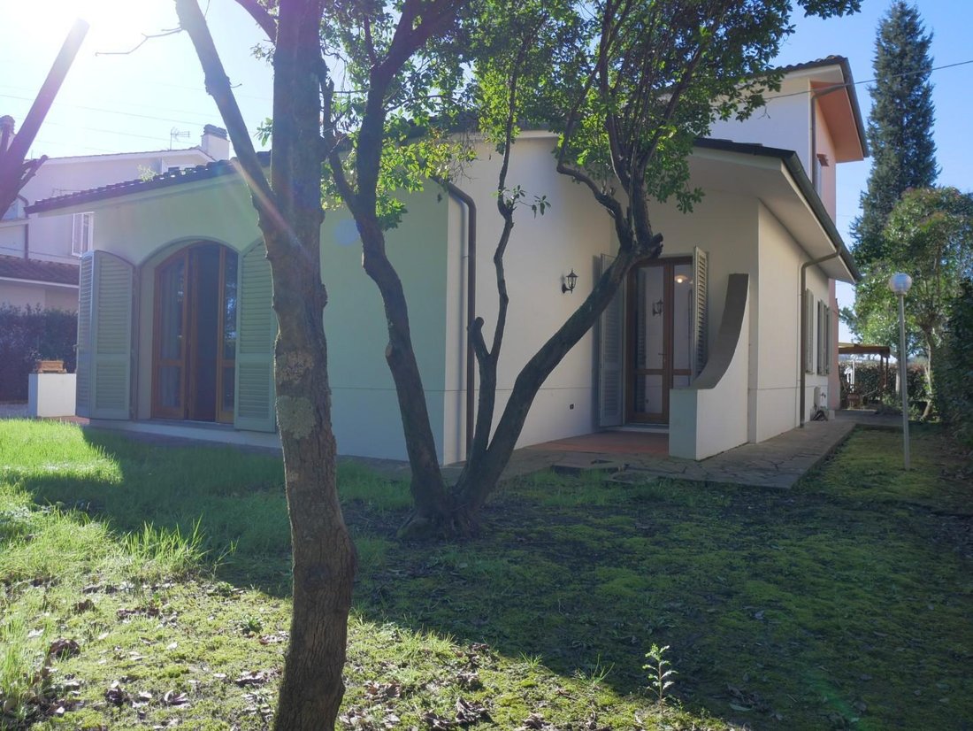 Villa in Villanuova, Empoli, Tuscany 1 - 15176008