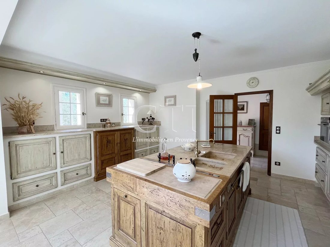 Villa in Le Barroux, Provence-Alpes-Côte d'Azur, France 4 - 14744269