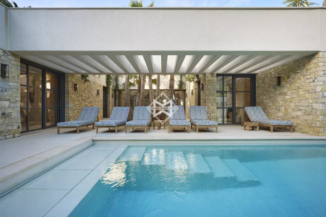 Villa in Ramatuelle, Provence-Alpes-Côte d'Azur, France 5 - 13831461