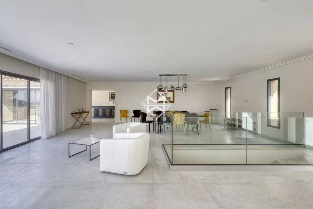 Villa in Grimaud, Provence-Alpes-Côte d'Azur, France 4 - 11962665